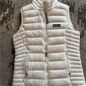 Patagonia Women's Cream Quilted Vest